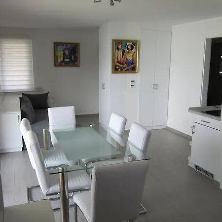 Part Apartman Lejlighed